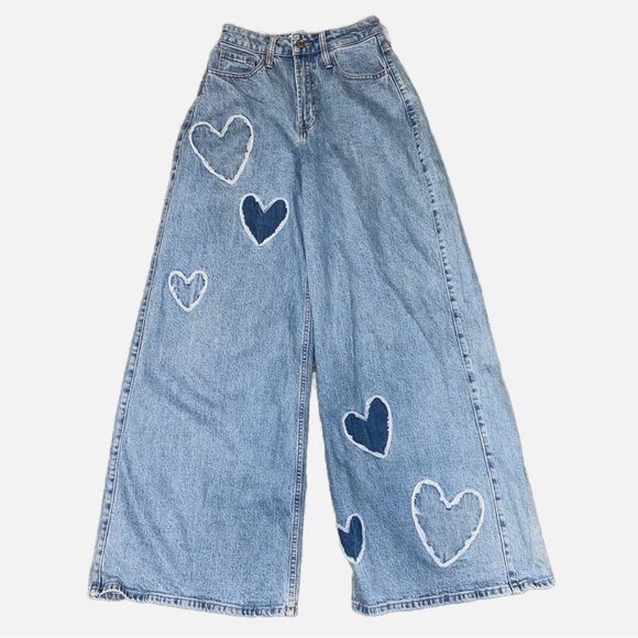 Social Tourist Ultra Highrise Baggy Wide Heart Patch Jeans - Picture 2 of 10